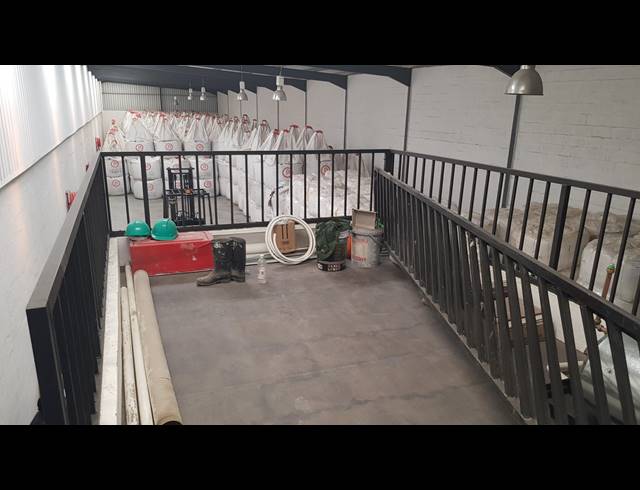 560M² FACTORY FOR SALE IN BLACKHEATH INDUSTRIAL